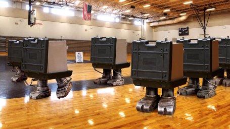 Невада решает проблемы безопасности выборов внедряя электронных избирателей