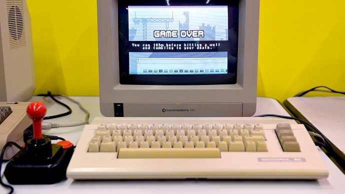 Новый отчет показывает, что компьютеры фактически опередили человеческий интеллект еще с Commodore 64