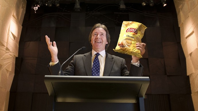 Компания Frito-Lay обещает пожертвовать один пакет чипсов Lay’s Classic для борьбы с мировым голодом