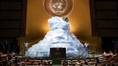 "Мы должны действовать сейчас, чтобы спасти нашу цивилизацию", - говорит тающий Король Ледников во время выступления в ООН