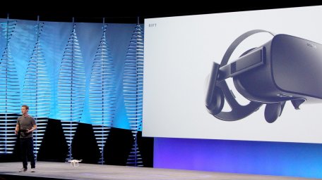 Facebook покупает Oculus VR ещё за 2 миллиарда долларов, забыв о том, что они уже купили его в 2014 году