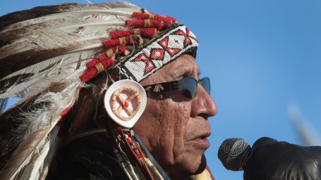 Индейцы отказываются от праздника ради территорий