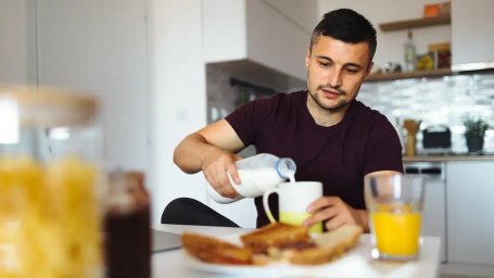 Витамин С и группа питательных веществ неожиданно появляются в мужском завтраке