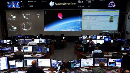 В условиях антироссийских санкций эксцентричное НАСА запускает одиночный воздушный шар в открытый космос