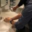 Будни в офисах. Как сообщается, ежедневное мытьё рук превращается в получасовой ритуал