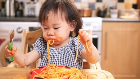 Отчёт: 73% пищевых отходов в Америке связаны с действительно неряшливым малышом